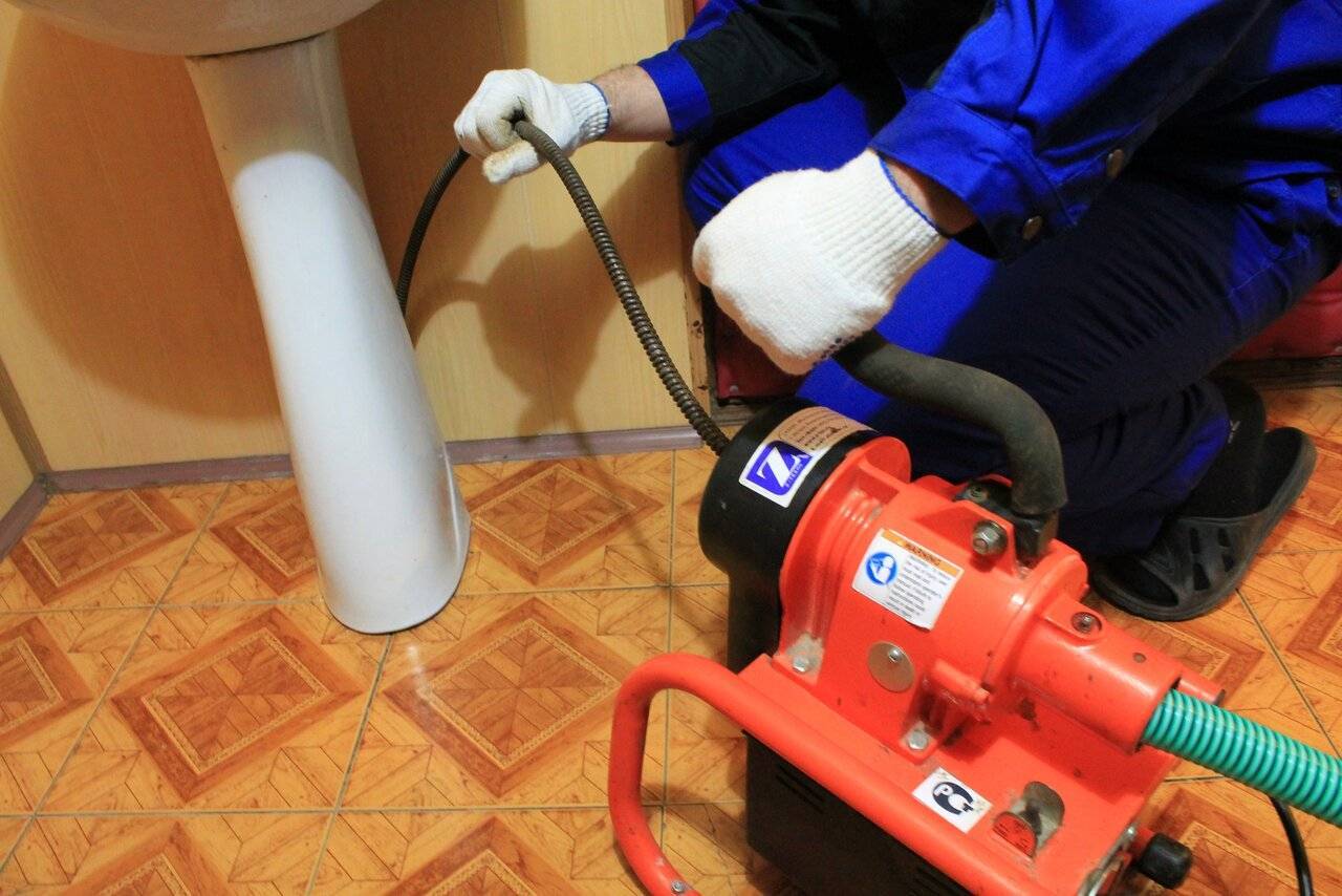 Güvenilir Tesisat Hizmetleri - Uzman Eller